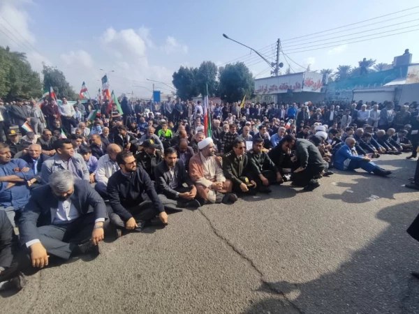 حضور اساتید، دانشجومعلمان و کارکنان دانشگاه فرهنگیان استان کرمان  در راهپیمایی یوم الله ۲۲ بهمن  4