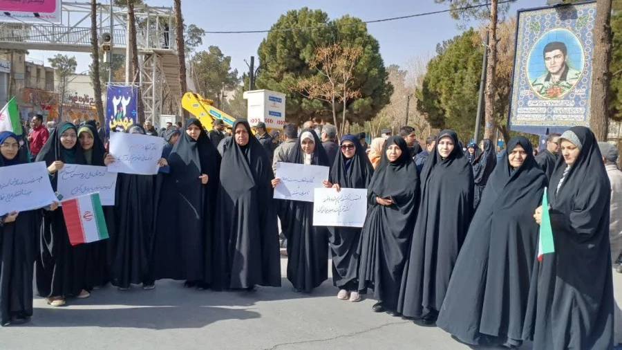 حضور اساتید، دانشجومعلمان و کارکنان دانشگاه فرهنگیان استان کرمان  در راهپیمایی یوم الله ۲۲ بهمن  9