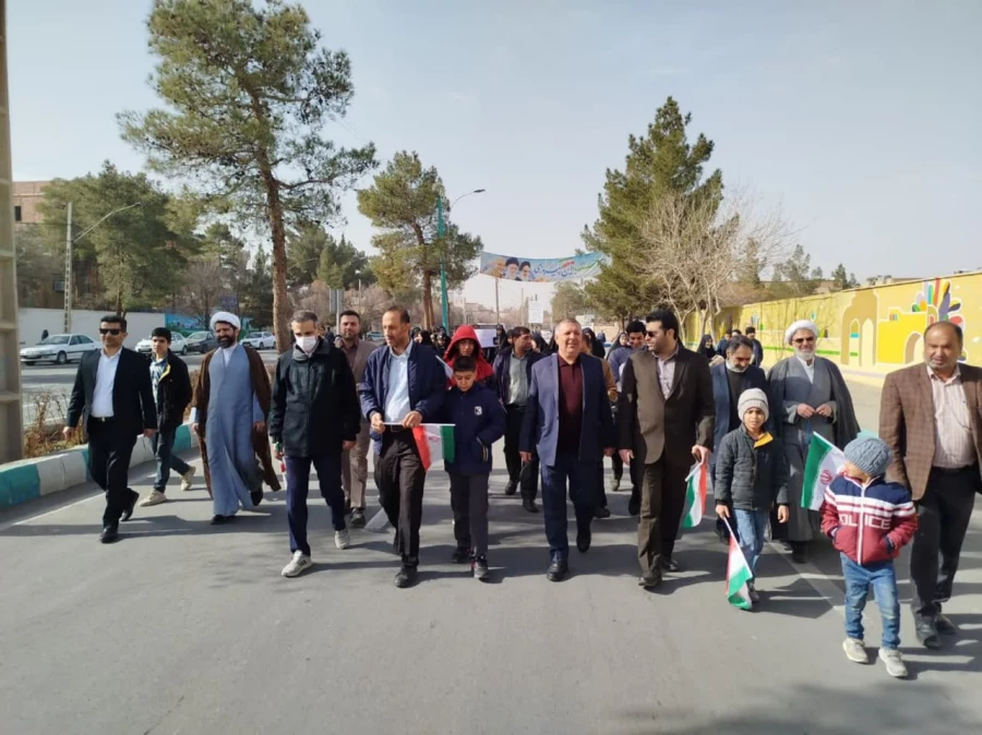 حضور اساتید، دانشجومعلمان و کارکنان دانشگاه فرهنگیان استان کرمان  در راهپیمایی یوم الله ۲۲ بهمن  12