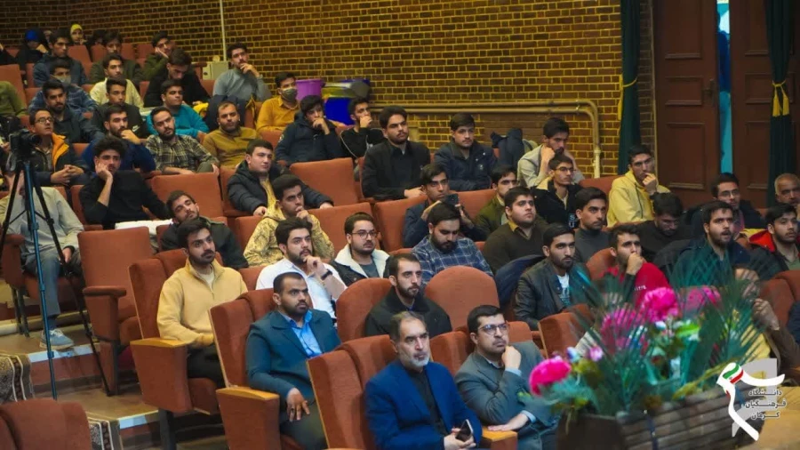 دکتر ناصر رفیعی در جمع دانشجومعلمان کرمانی 2