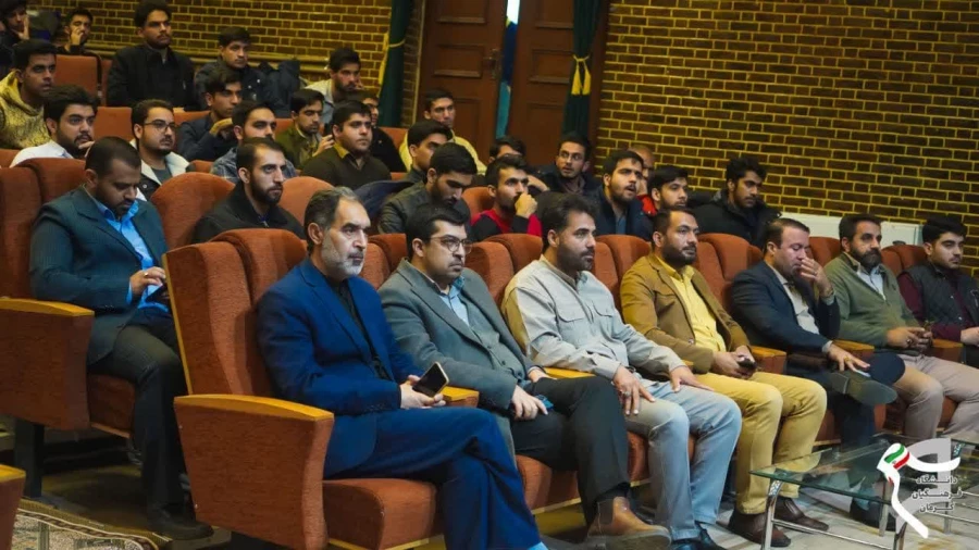 دکتر ناصر رفیعی در جمع دانشجومعلمان کرمانی 6