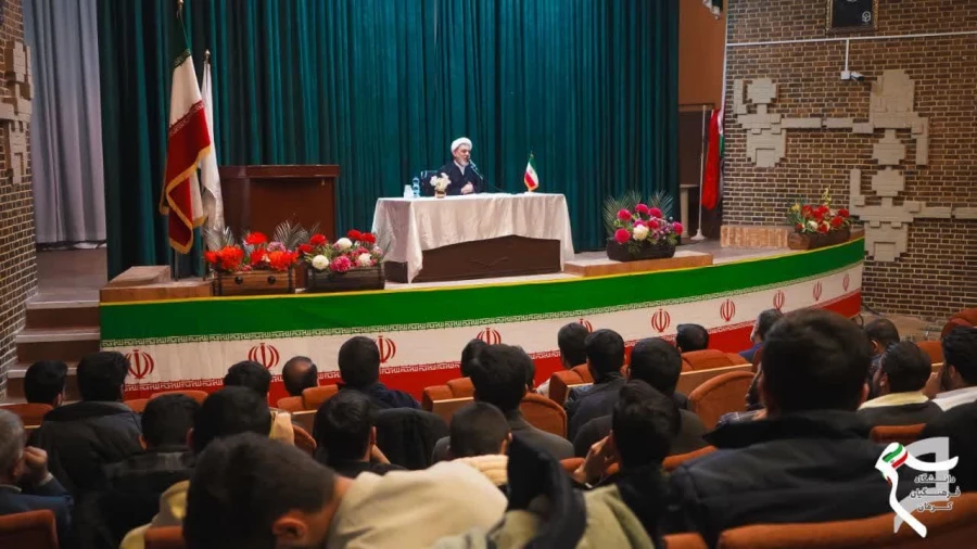 دکتر ناصر رفیعی در جمع دانشجومعلمان کرمانی 7