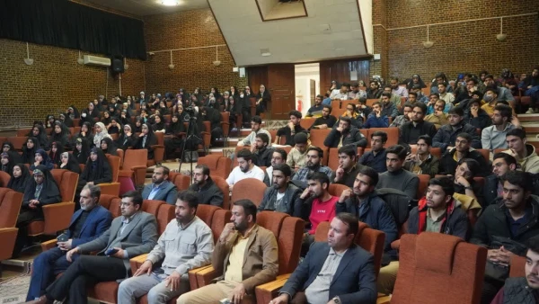 دکتر ناصر رفیعی در جمع دانشجومعلمان کرمانی 9