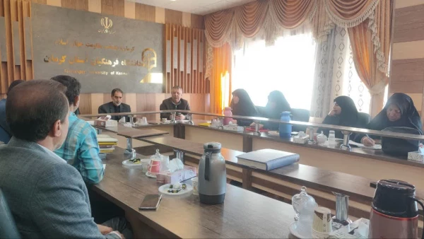 بررسی نقاط قوت و ضعف  دانشگاه در جلسه شورای مدیریت دانشگاه فرهنگیان کرمان 

 4