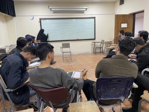 اولین جلسه از سلسله کارگاه های اصول و شیوه های قصه گویی 3