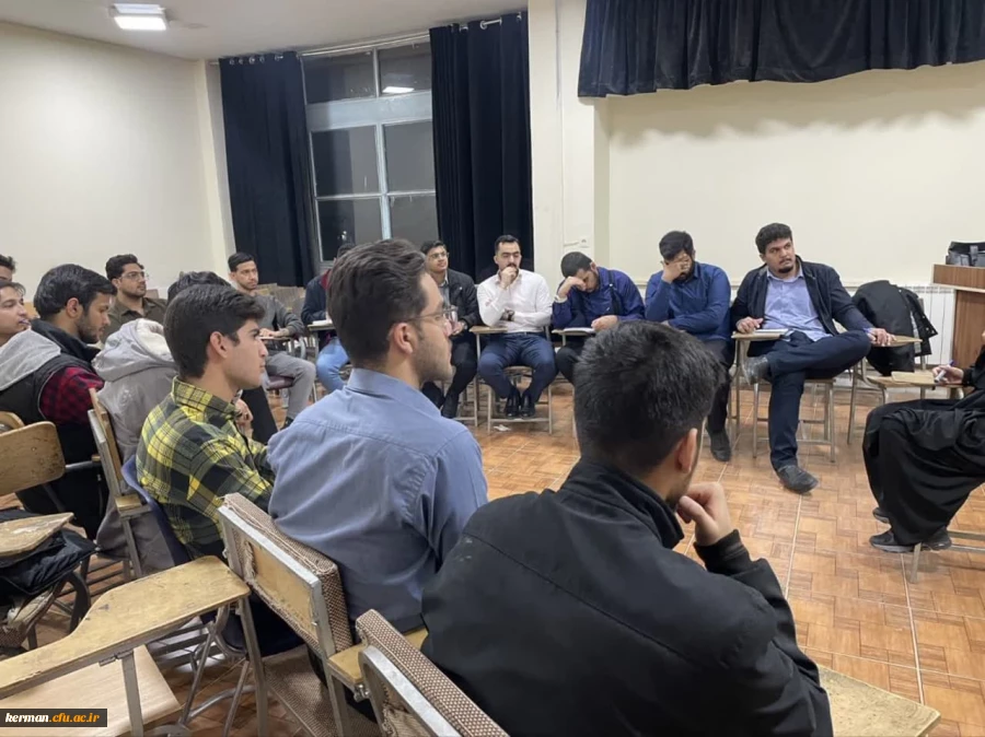 اولین جلسه از سلسله کارگاه های اصول و شیوه های قصه گویی 5