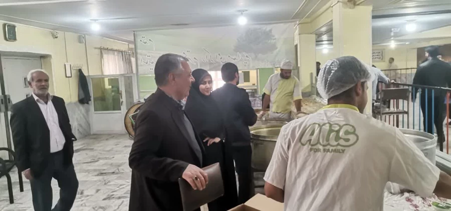 بازدید معاون هماهنگی وجمعی از مسؤلین دانشگاه فرهنگیان کرمان از آشپزخانه مرکزی دانشگاه 

 3