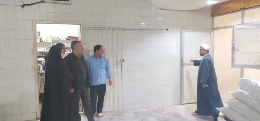 بازدید معاون هماهنگی وجمعی از مسؤلین دانشگاه فرهنگیان کرمان از آشپزخانه مرکزی دانشگاه 

 5