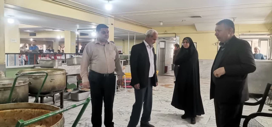 بازدید معاون هماهنگی وجمعی از مسؤلین دانشگاه فرهنگیان کرمان از آشپزخانه مرکزی دانشگاه 

 6