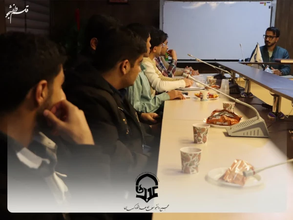 کارگاه قلم دانشجو

 3