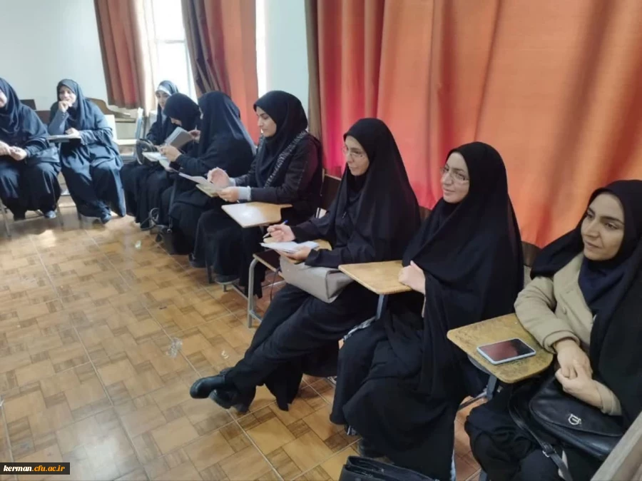 تربیت مربی فلسفه برای کودکان و نوجوانان

 3