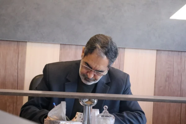 دکتر توان:ماه رمضان بهترین فرصت برای نزدیکی به خدا است
 3