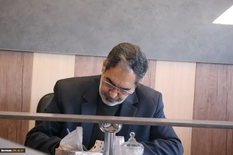 دکتر توان:ماه رمضان بهترین فرصت برای نزدیکی به خدا است
 3