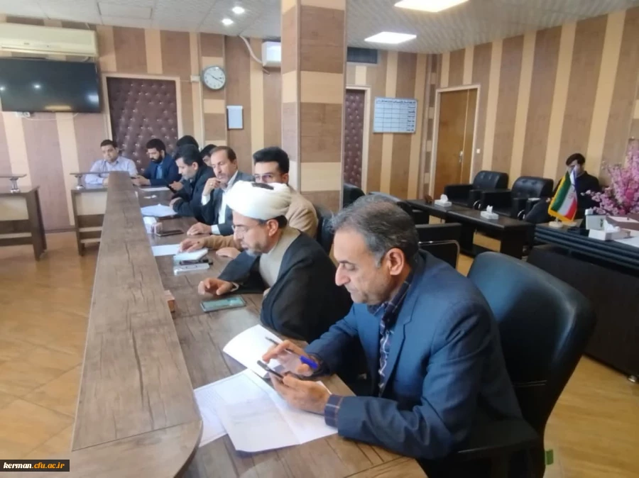 بررسی  وضعیت بهداشتی سراهای دانشجویی در جلسه شورای دانشجویی 3
