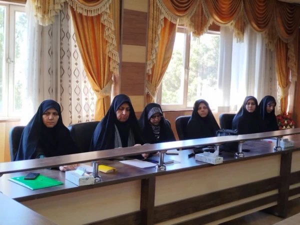 بررسی  وضعیت بهداشتی سراهای دانشجویی در جلسه شورای دانشجویی 4