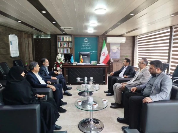 دیدار نوروزی رئیس دانشگاه فرهنگیان استان و مدیر کل آموزش و پرورش استان کرمان

 4