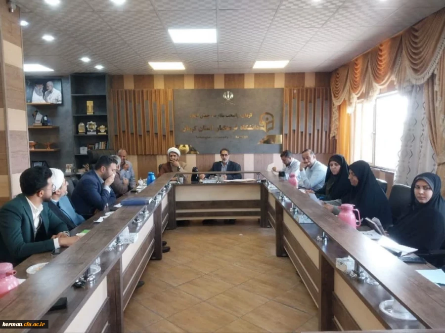 بررسی برنامه های پیشنهادی حوزه دانشجویی  2