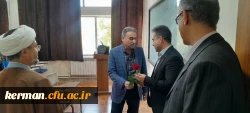 دیدار صمیمی مسئولان دانشگاه فرهنگیان کرمان با اساتید،کارکنان و دانشجویان به مناسبت روز معلم

 3