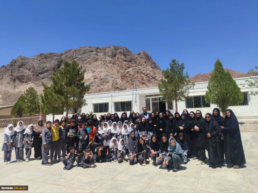 بازدید علمی از مدارس  چند پایه داوران رفسنجان 

 5