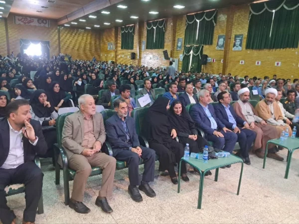 حضور رئیس دانشگاه فرهنگیان استان کرمان در مراسم گرامیداشت مقام معلم در شهرستان جیرفت 

 2