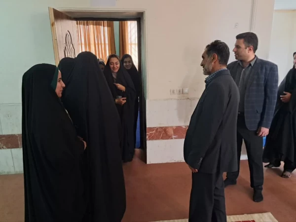 بازدید رئیس دانشگاه فرهنگیان استان از سراهای دانشجویی در مرکز امیرکبیر جیرفت
 6