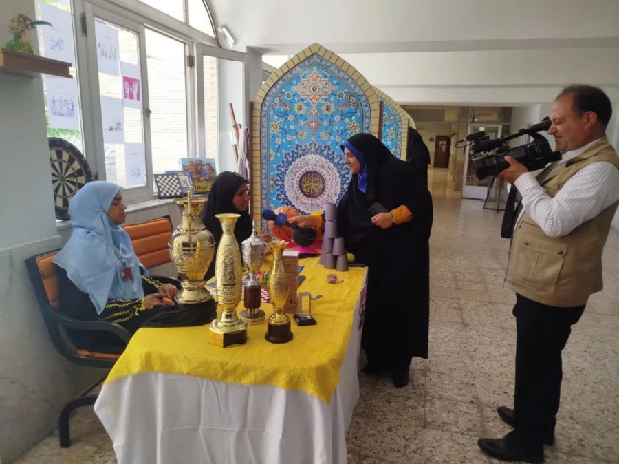 جشنواره فرهنگی هنری بومی ومحلی در پردیس شهید باهنر  3