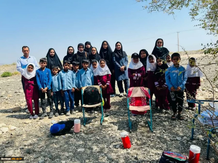 بازدید علمی از مدارس  چند پایه جلگه عشایری شهر بلوک شهرستان جیرفت

 2