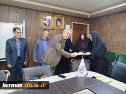 تقدیر از کارشناسان و سرپرستان خوابگاههای دانشجویی به مناسبت هفته سراهای دانشجویی

 5