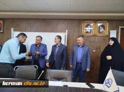 تقدیر از کارشناسان و سرپرستان خوابگاههای دانشجویی به مناسبت هفته سراهای دانشجویی

 7