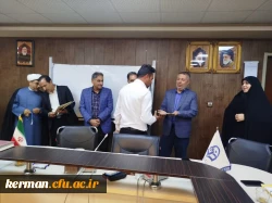 تقدیر از کارشناسان و سرپرستان خوابگاههای دانشجویی به مناسبت هفته سراهای دانشجویی

 8