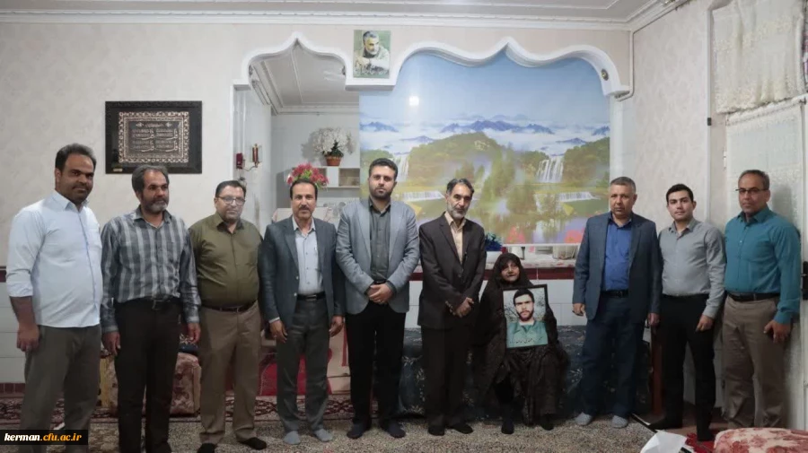 دیدار با خانواده شهید دانشجو معلم مهدی عبدالله زاده

 2