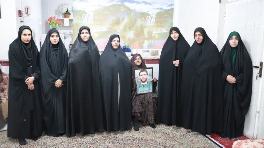 دیدار با خانواده شهید دانشجو معلم مهدی عبدالله زاده

 5