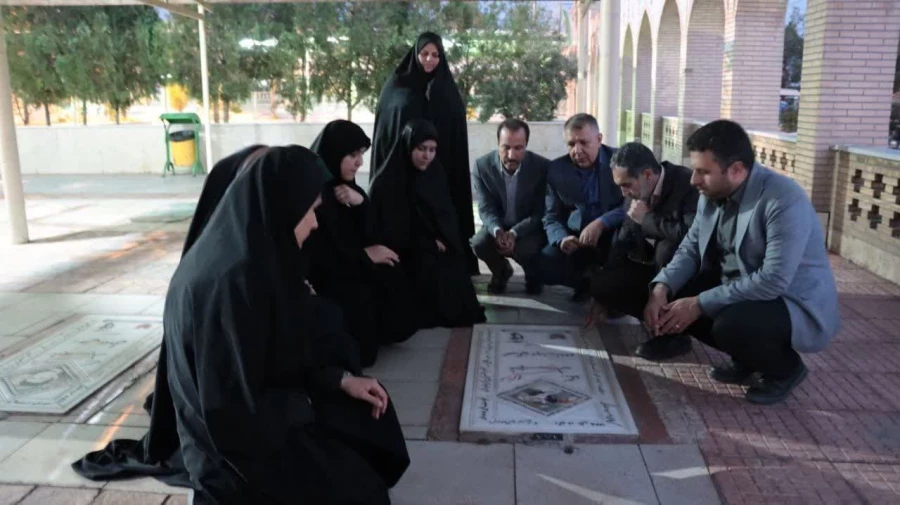 دیدار با خانواده شهید دانشجو معلم مهدی عبدالله زاده

 7