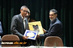 نشست صمیمی اساتید و اعضای هیأت علمی با مسئولین دانشگاه بمناسبت بزرگداشت مقام معلم و دهه سرآمدی آموزش 4