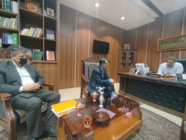 رئیس دانشگاه فرهنگیان استان با معاون هماهنگی امور عمرانی استانداری کرمان دیدار و گفتگو کرد 3