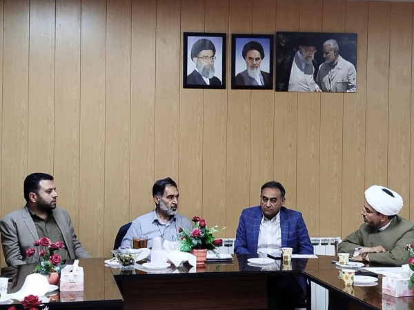 وضعیت سلف دانشگاه با حضور رئیس دانشگاه فرهنگیان استان مورد بررسی قرار گرفت 6