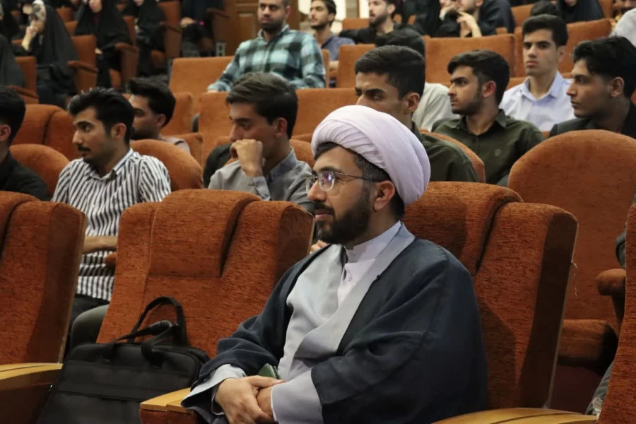 برگزاری نشست تبیین سیره و معارف رضوی در پردیس شهید باهنر 3