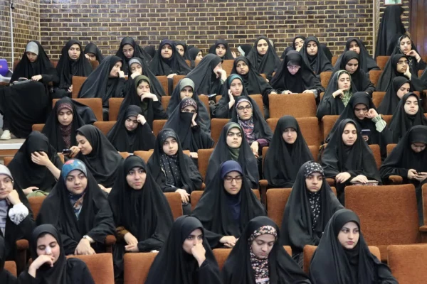 یادواره شهید آیت الله رئیسی و شهدای خدمت همزمان با اولین سالگرد شهادت شهید آیت الله رئیسی وشهدای خدمت 5