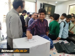 بازدید رئیس دانشگاه فرهنگیان استان کرمان از روند برگزاری انتخابات شورای صنفی،رفاهی پردیس خواجه نصیرالدین طوسی  2