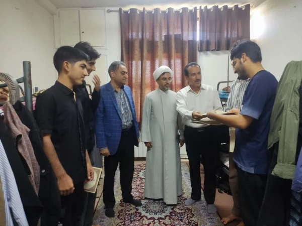 تقدیر از دانشجومعلمان مستقر در سراها دانشجویی نمونه 4