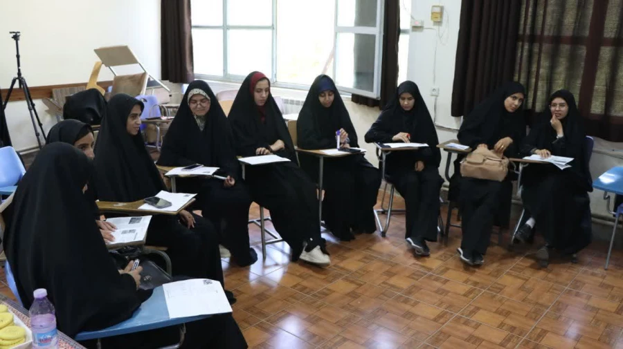 اولین روز از برگزاری جشنواره تدریس برتر مرحله منطقه ای به میزبانی دانشگاه فرهنگیان استان کرمان  7