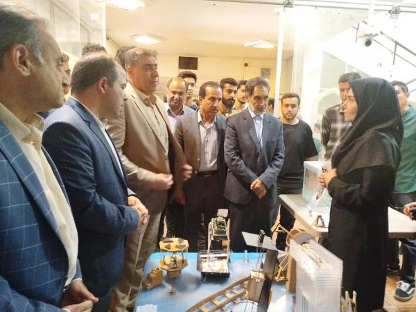  برپایی نمایشگاه دستاورد های علمی پژوهشی درس علوم تجربی در دانشگاه فرهنگیان استان کرمان 2