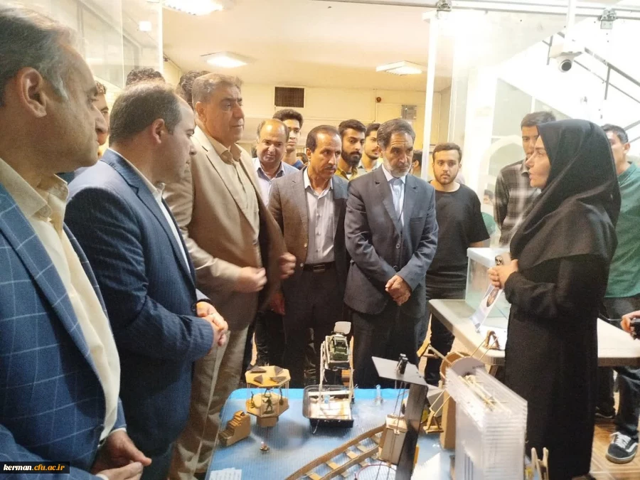  برپایی نمایشگاه دستاورد های علمی پژوهشی درس علوم تجربی در دانشگاه فرهنگیان استان کرمان 2