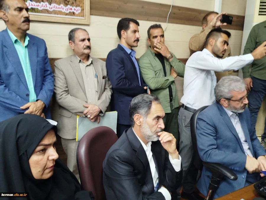 حضور رئیس دانشگاه فرهنگیان استان در جلسه شورای آموزش وپرورش شهرستان جیرفت 4