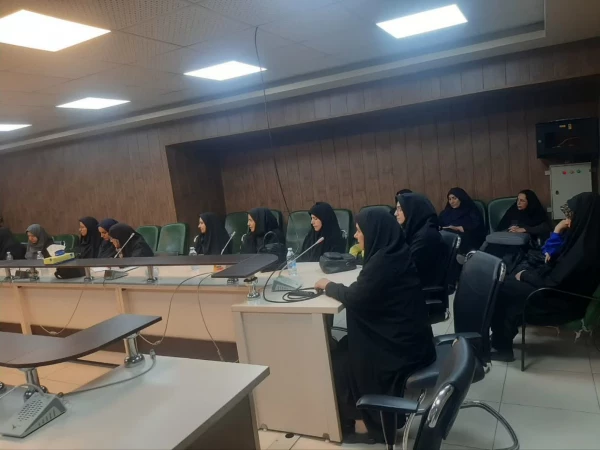 نشست هم اندیشی هیئت نظارت و ارزیابی سازمان مرکزی با اعضای هیئت علمی دانشگاه فرهنگیان استان کرمان 4