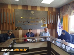 نشست صمیمی رئیس دانشگاه فرهنگیان استان با عوامل سلف سرویس و آشپزخانه 2