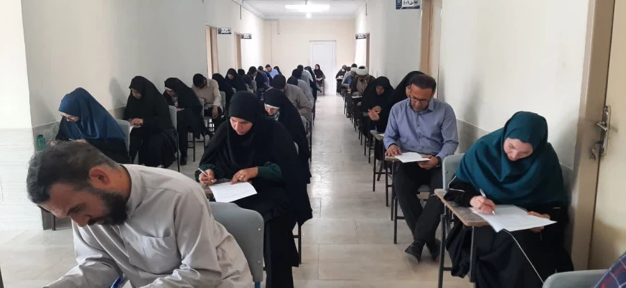 بازدید رئیس دانشگاه فرهنگیان استان از آزمون پایانی پودمانهای مهارت آموزی_بهار ۱۴۰۴  8