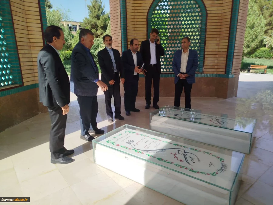 ادای احترام هیئت نظارت و ارزیابی سازمان مرکزی به شهدای گمنام دانشگاه فرهنگیان کرمان 2