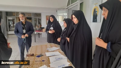 در هفتمین روز از مصاحبه داوطلبان ورود به دانشگاه فرهنگیان انجام شد:

بازدید رئیس دانشگاه فرهنگیان استان از حوزه ارزیابی پردیس شهید باهنر(خواهران) 