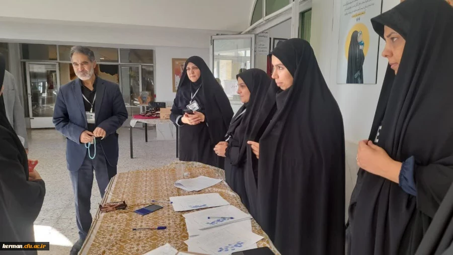 بازدید رئیس دانشگاه فرهنگیان استان از حوزه ارزیابی پردیس شهید باهنر(خواهران)  2